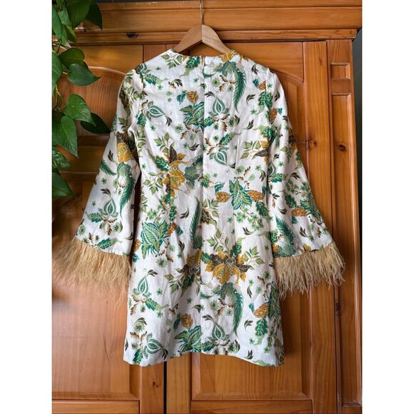 Antonio Melani White Floral Linen Dress, Feather Cuff Detail, Size 4 - Picture 6 of 12